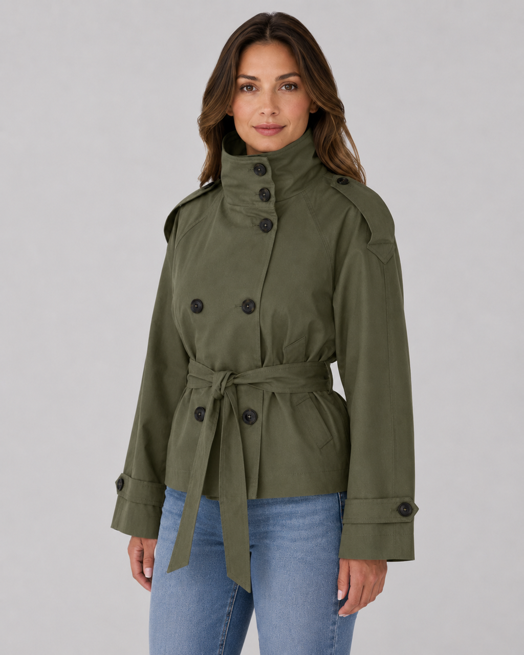 Gabardina corta para mujer con cinturón