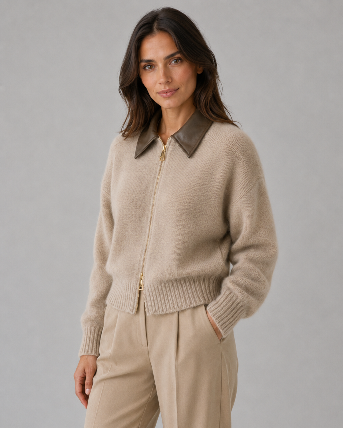 Cardigan Donna in Maglia con Colletto in Pelle