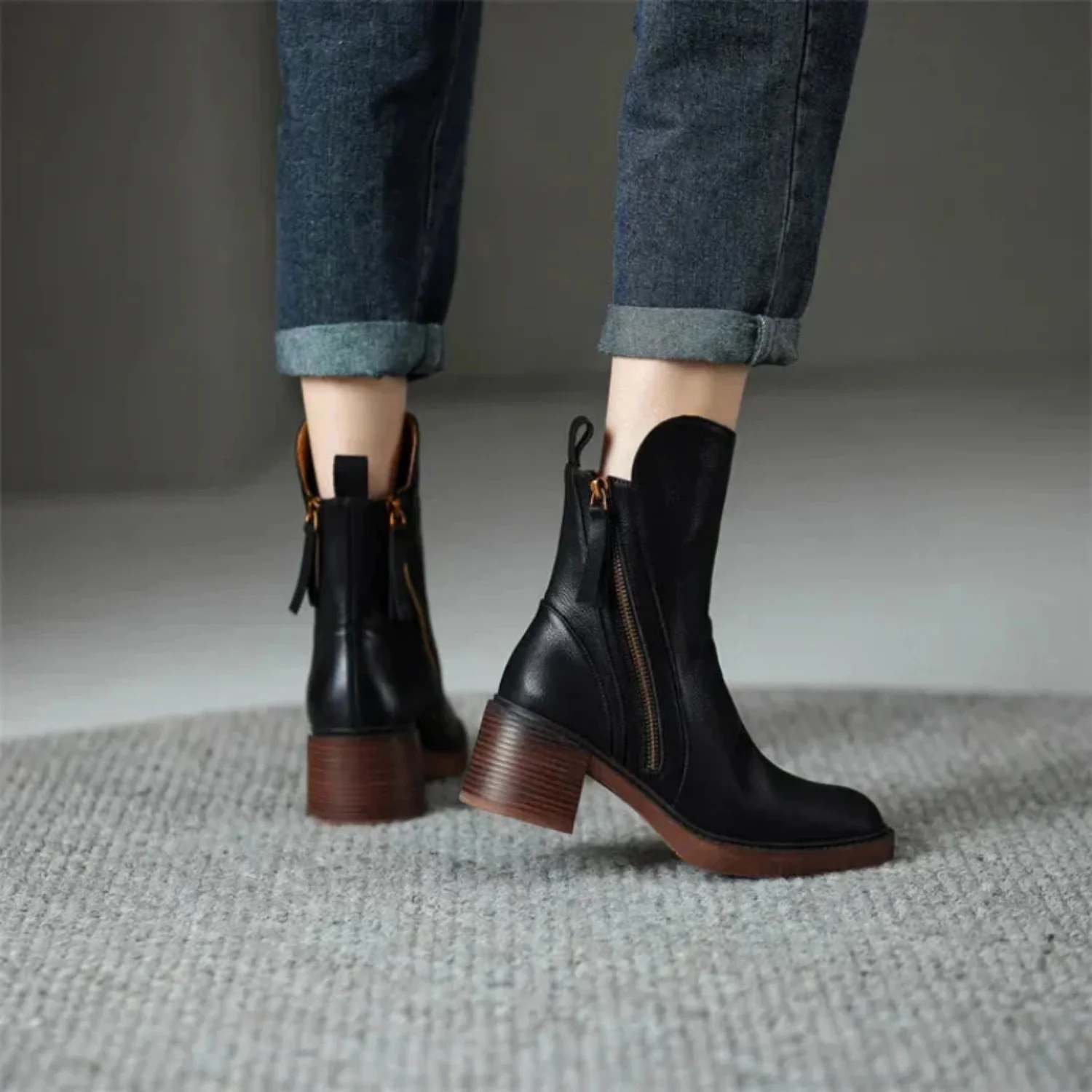 Botines de mujer efecto piel con cremallera lateral