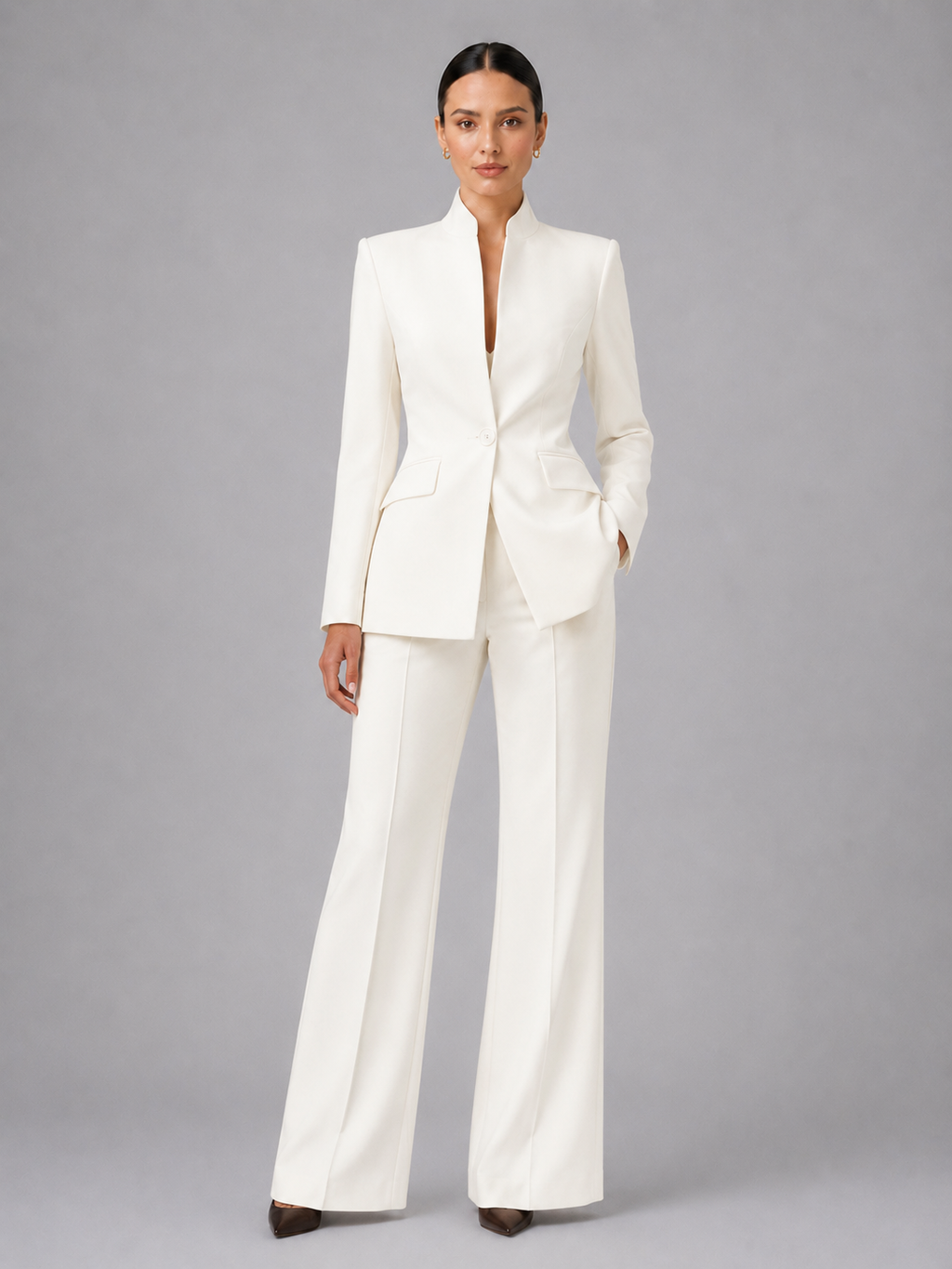 Ensemble pour femme avec blazer et pantalon à jambes larges