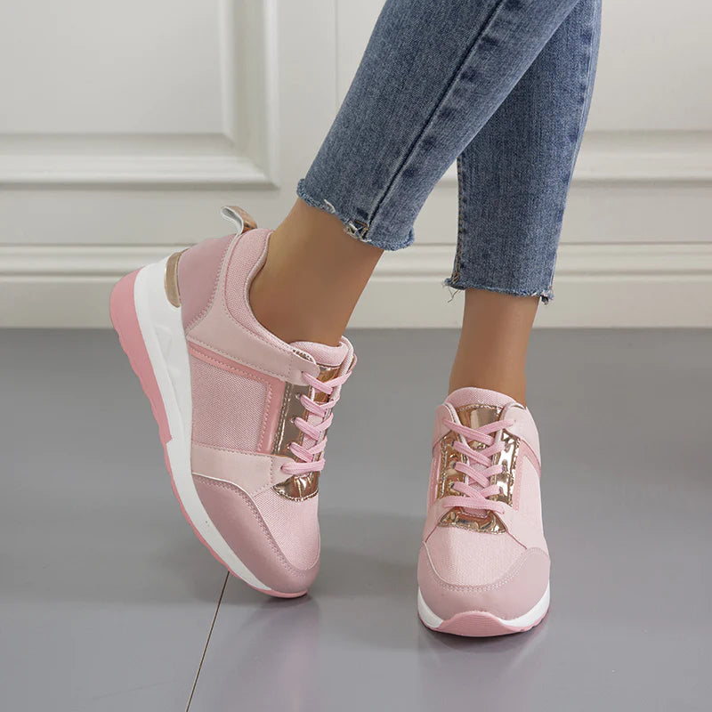 Nordiva Sneakers med Kilehæl og Komfortabel Støtte