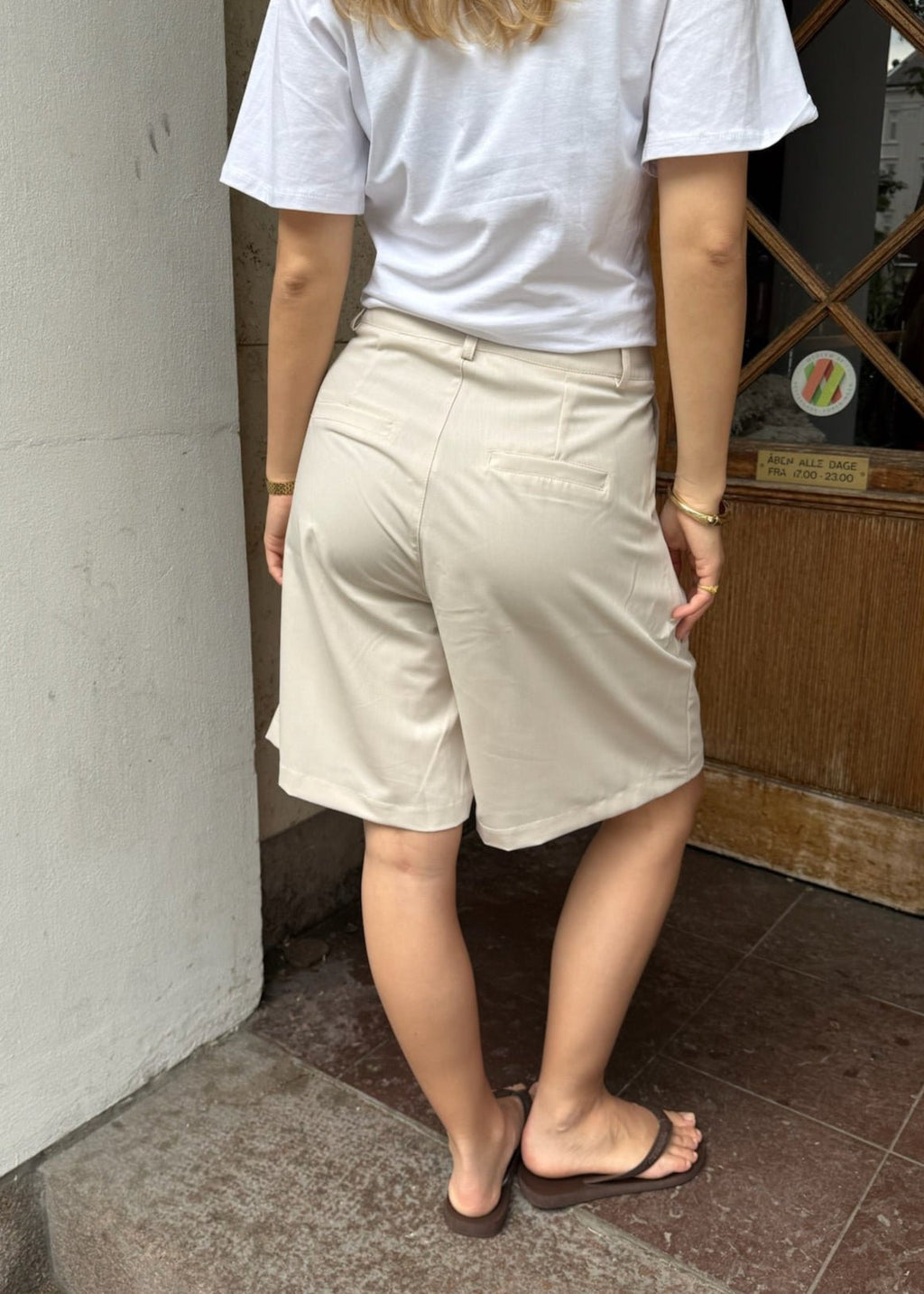ANFINITE Bermuda Shorts i Habitstil