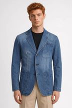 Blazer de hombre con bolsillos aplicados y corte sastrero