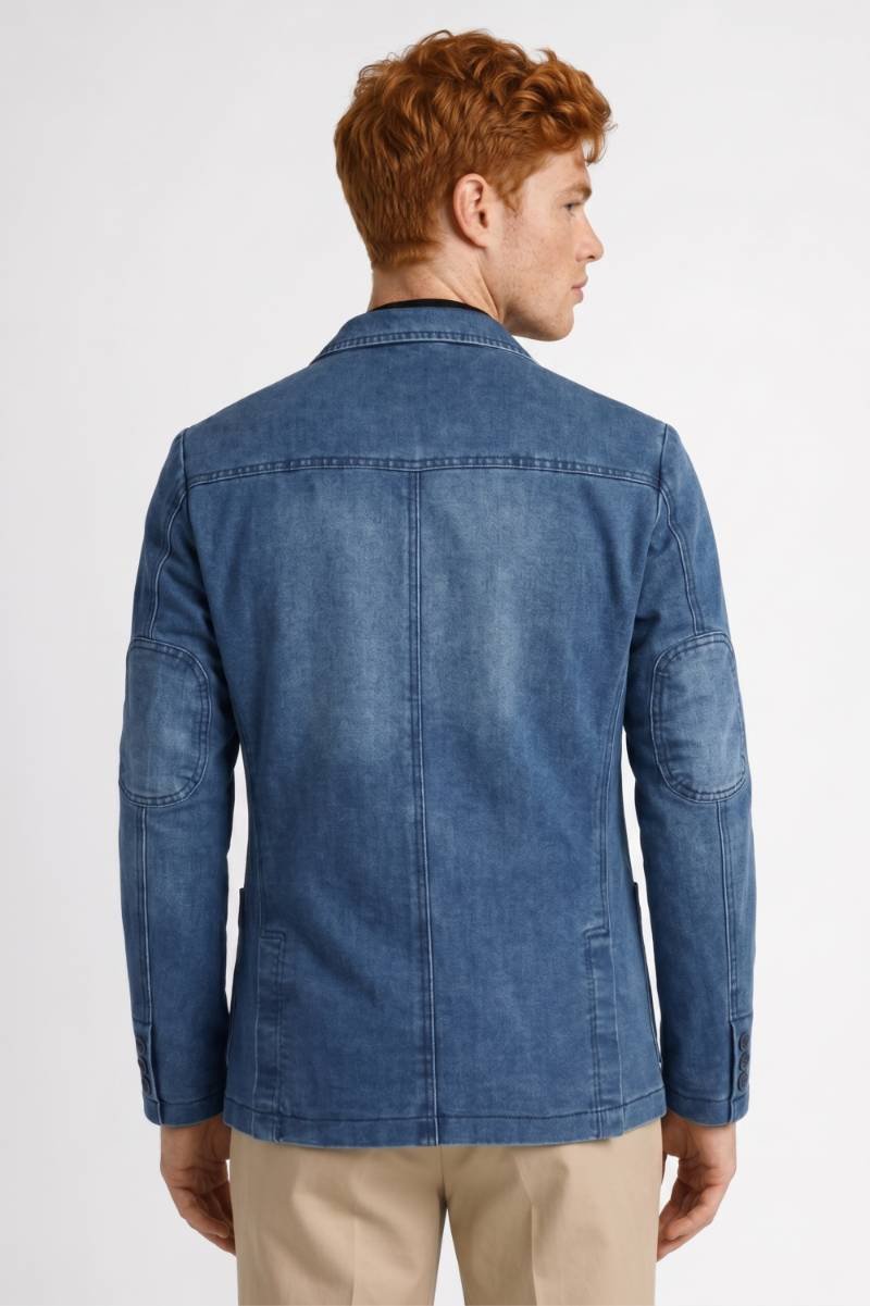 Blazer de hombre con bolsillos aplicados y corte sastrero