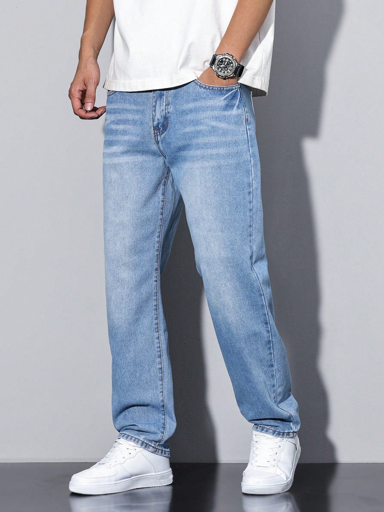 ANFINITE | Ensfarvet casual herrejeans