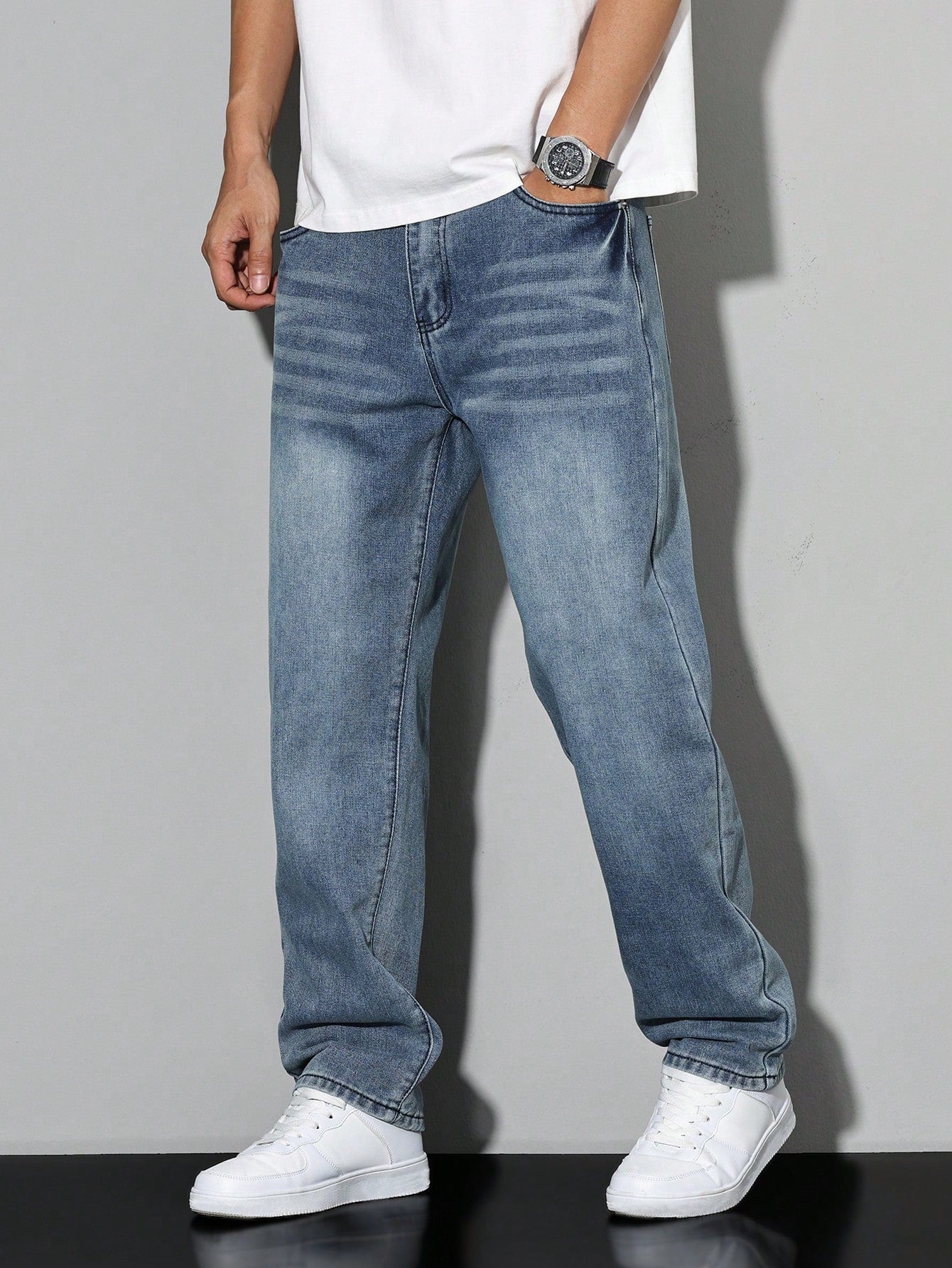 ANFINITE | Ensfarvet casual herrejeans