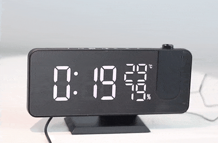 Astronatic | Orologio Sveglia LED Premium con Proiettore a 180° e Caricatore USB