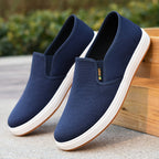 Miesten kangasloaferit slip-on-mallia – kevyet ja mukavat, joustavilla yksityiskohdilla