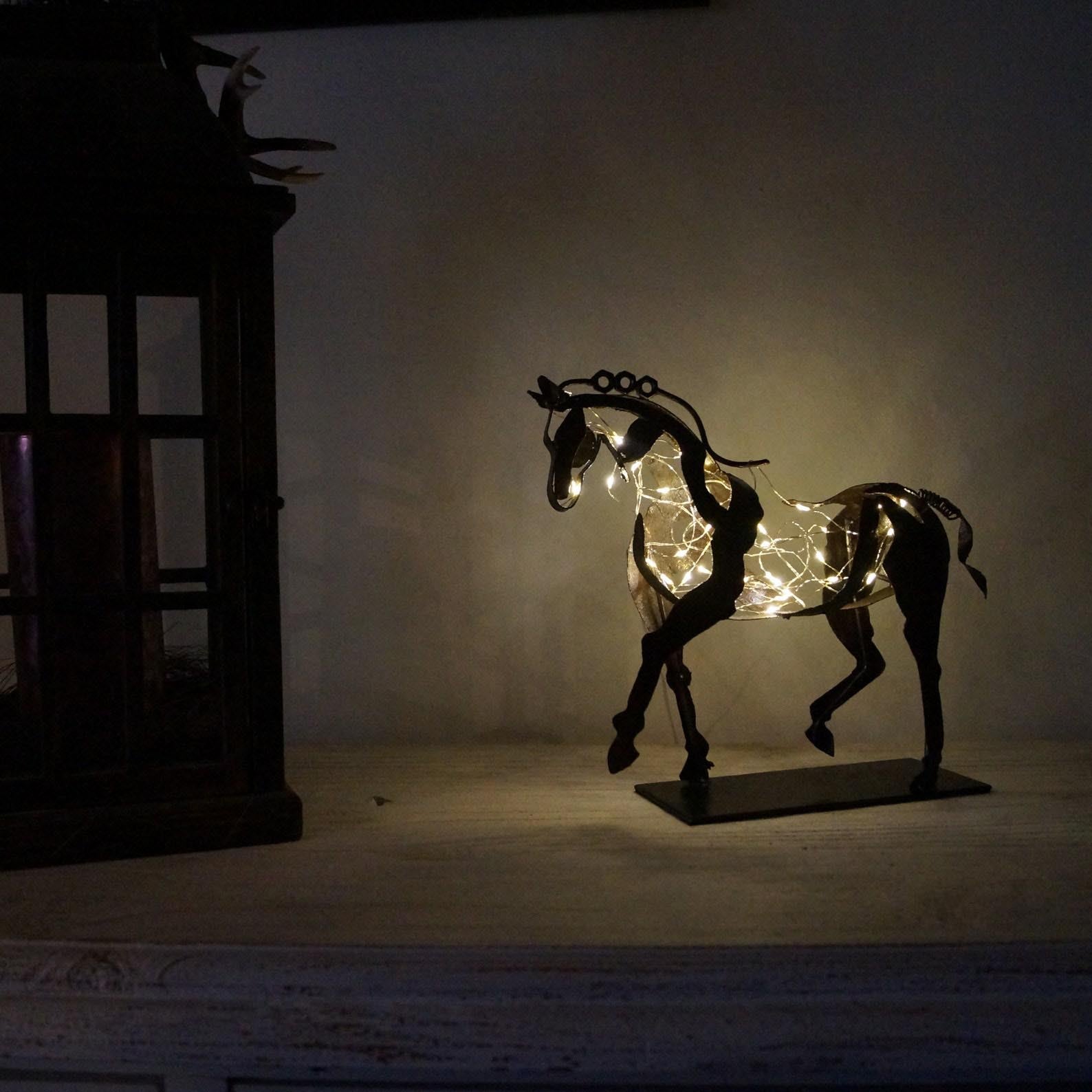 Ferro – Figura di Cavallo Fatta a Mano
