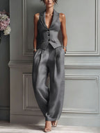Ensemble femme avec gilet et pantalon de tailleur