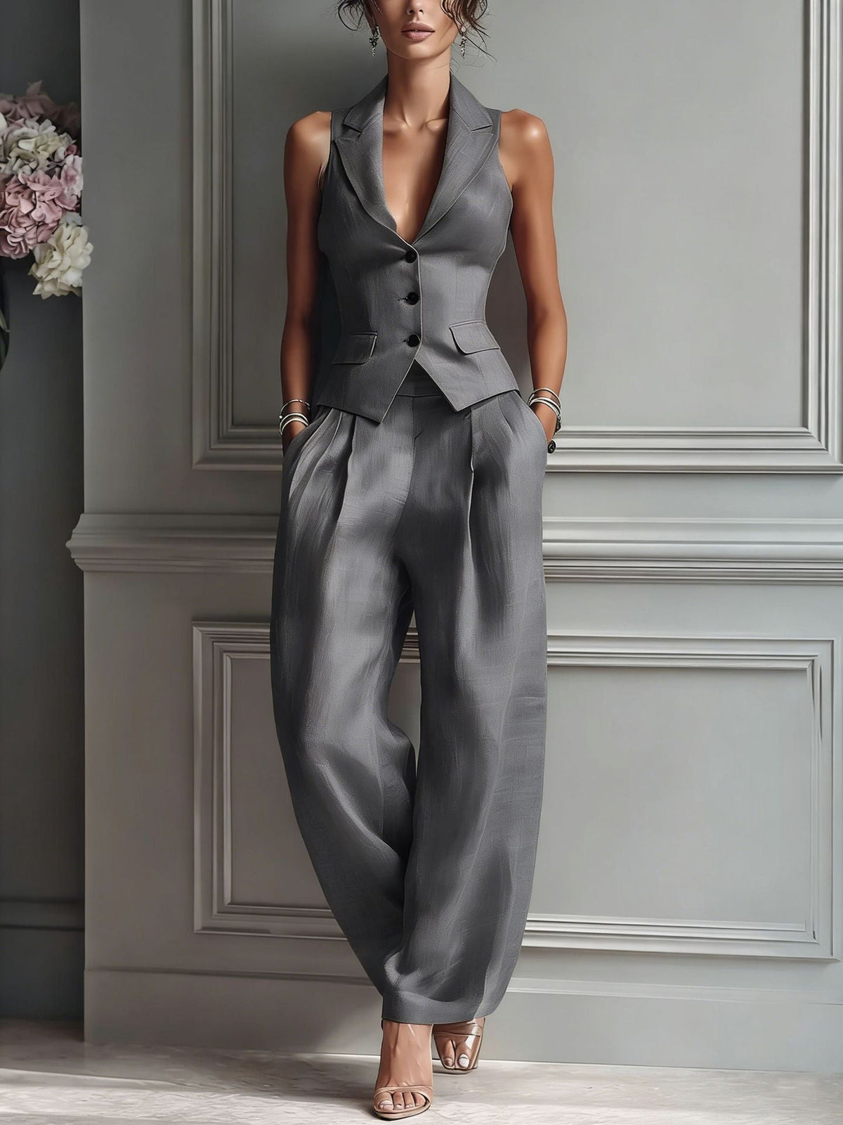 Ensemble femme avec gilet et pantalon de tailleur