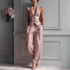 Ensemble femme avec gilet et pantalon de tailleur
