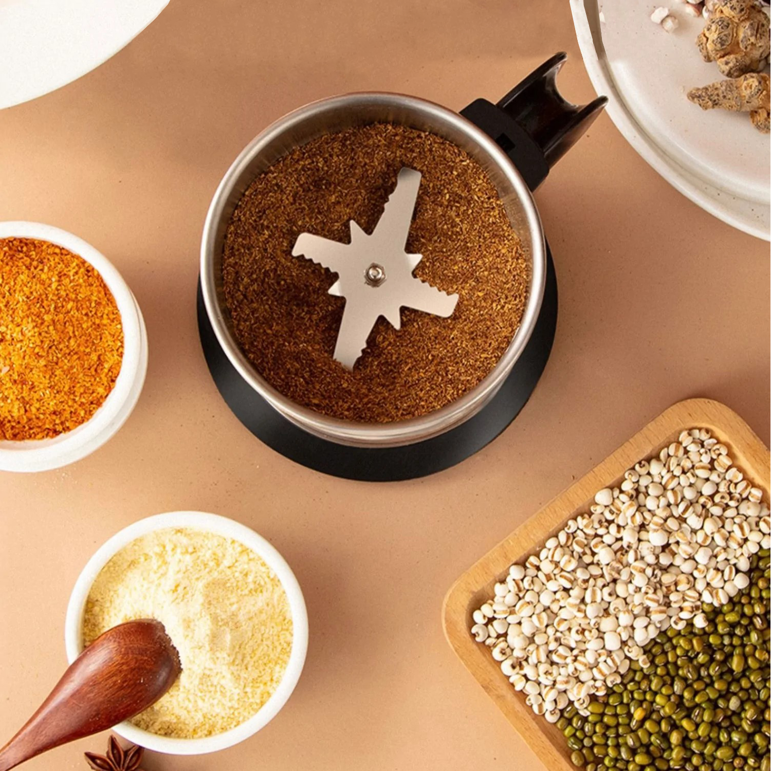 Macina Cibo Portatile Multifunzionale – Macinatura Veloce con Un Solo Tocco per Caffè, Erbe e Spezie