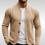 Cardigan Uomo in Maglia Strutturata con Collo Alto e Tasche Applicate – Stile Casual Elegante