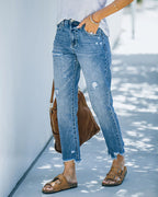 Jeans cropped de mujer de pierna recta - denim con rotos y bajo deshilachado