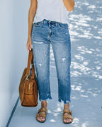 Jeans cropped de mujer de pierna recta - denim con rotos y bajo deshilachado