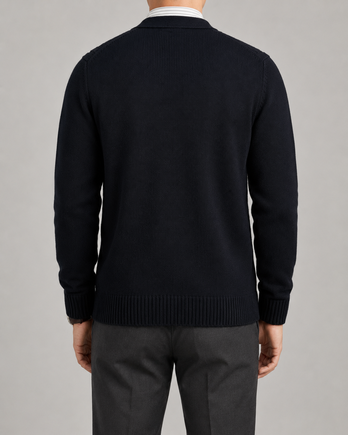 Cardigan Uomo con Scollo a V in Maglia a Trecce