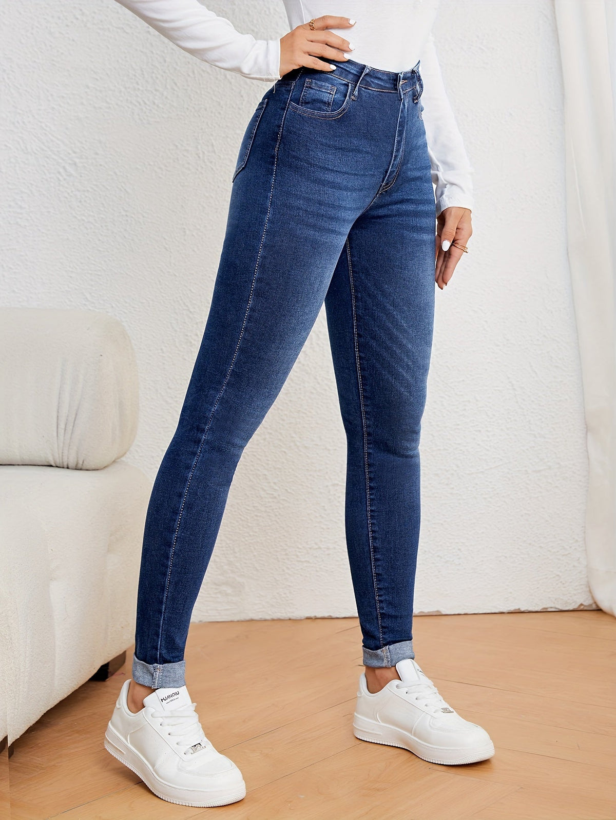 Jeans ajustados para mujer de tiro alto - denim elástico de corte slim