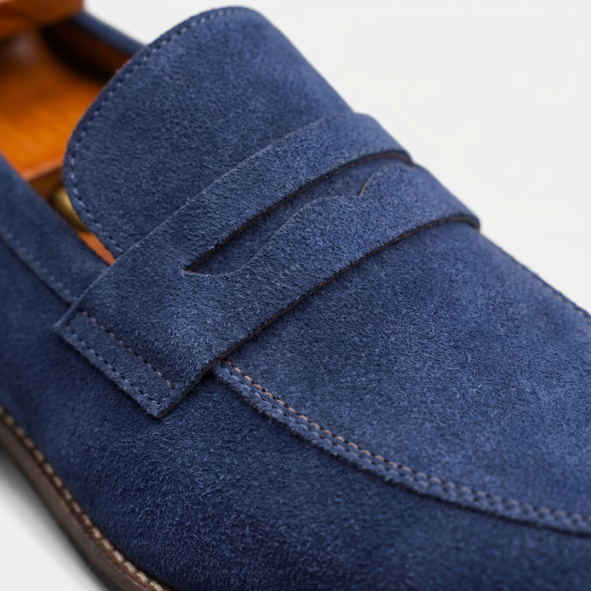 Mocasines Penny para hombre con efecto de ante y diseño clásico