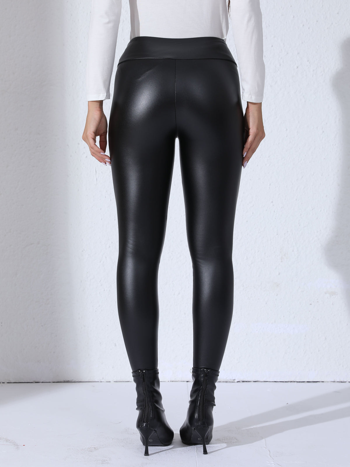Leggings Donna in Ecopelle PU a Vita Alta – Elasticizzati e Aderenti