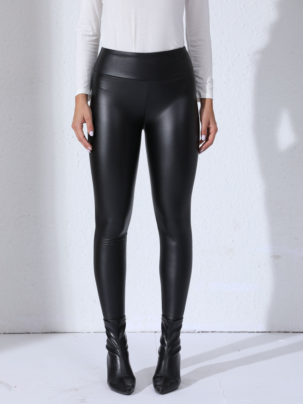 Leggings Donna in Ecopelle PU a Vita Alta – Elasticizzati e Aderenti