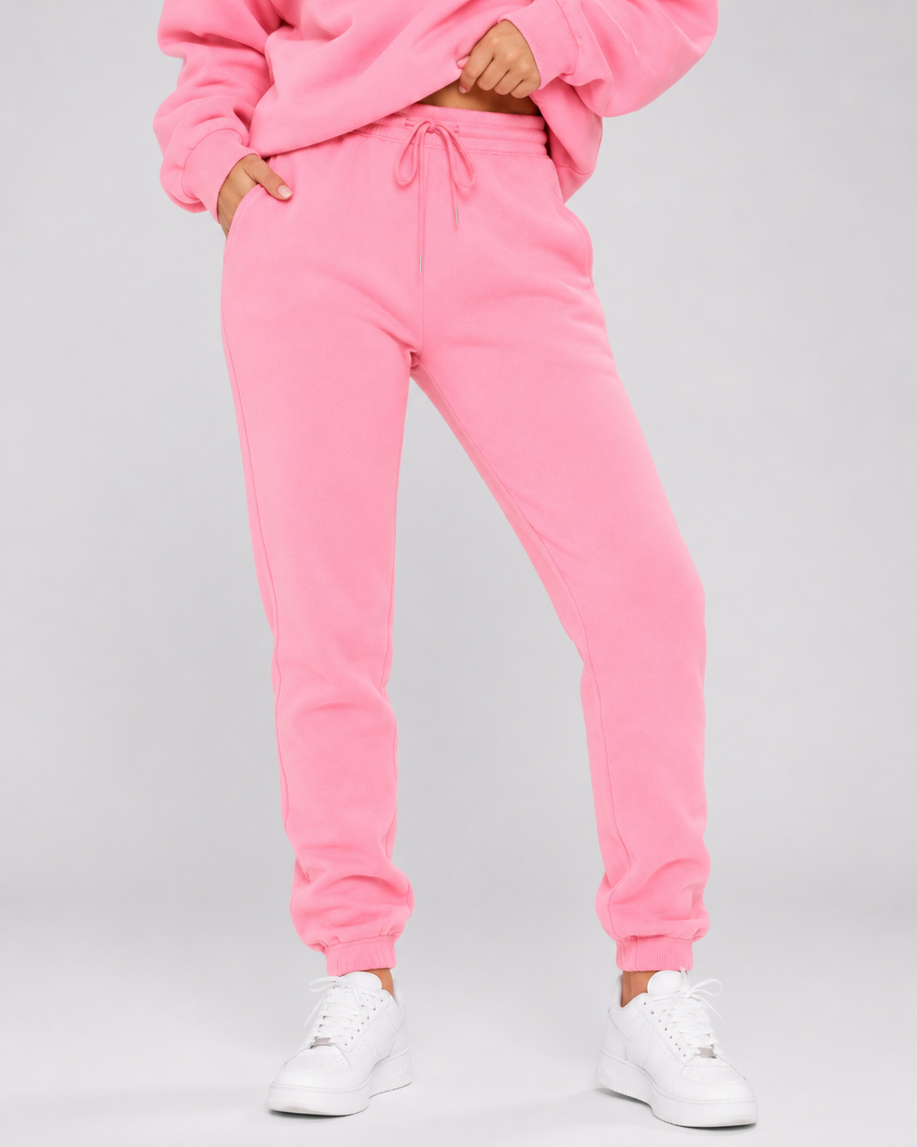 Chándal oversize de mujer con sudadera y joggers