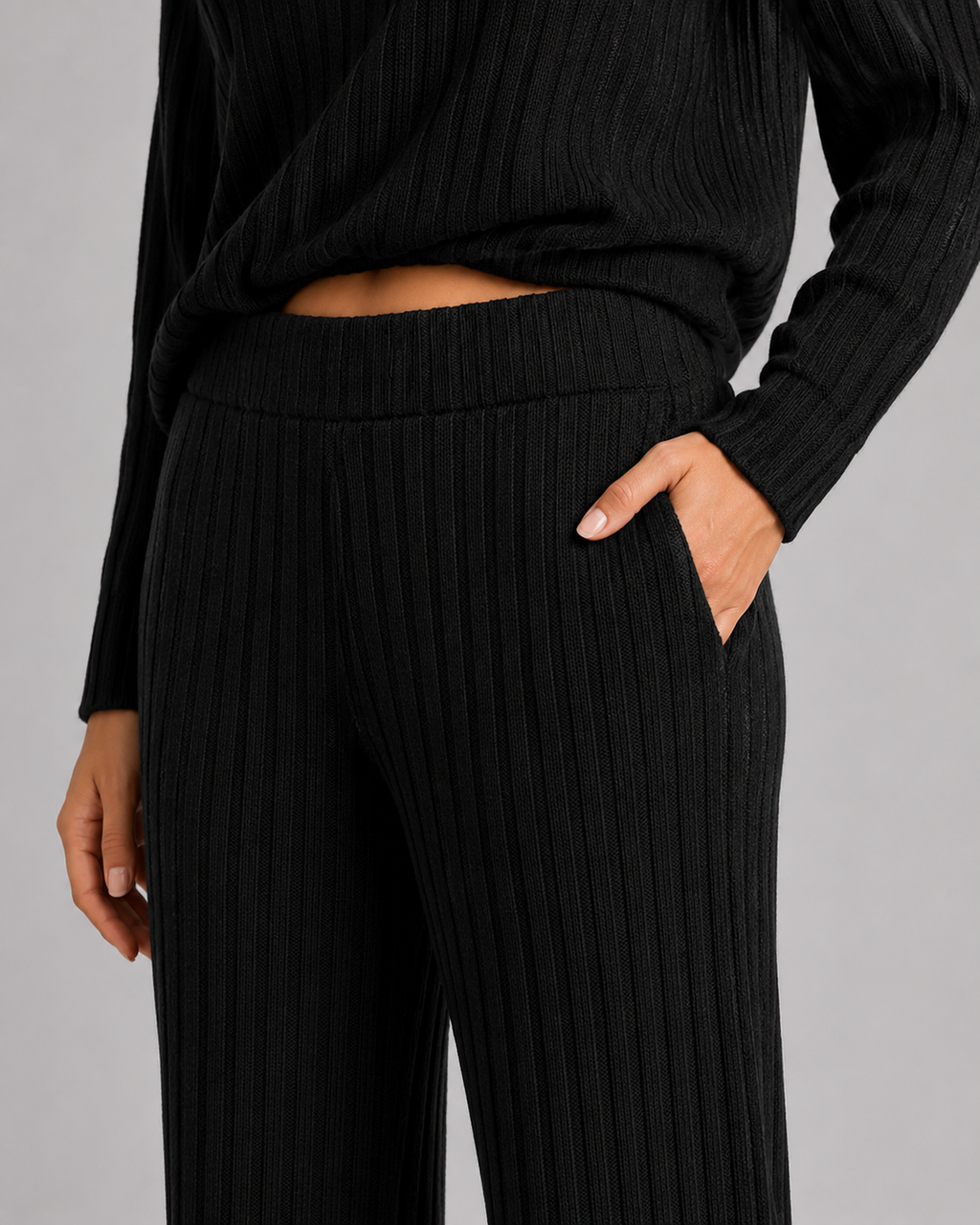 Completo Donna in Maglia a Coste con Scollo a V