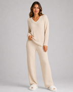 Completo Donna in Maglia a Coste con Scollo a V